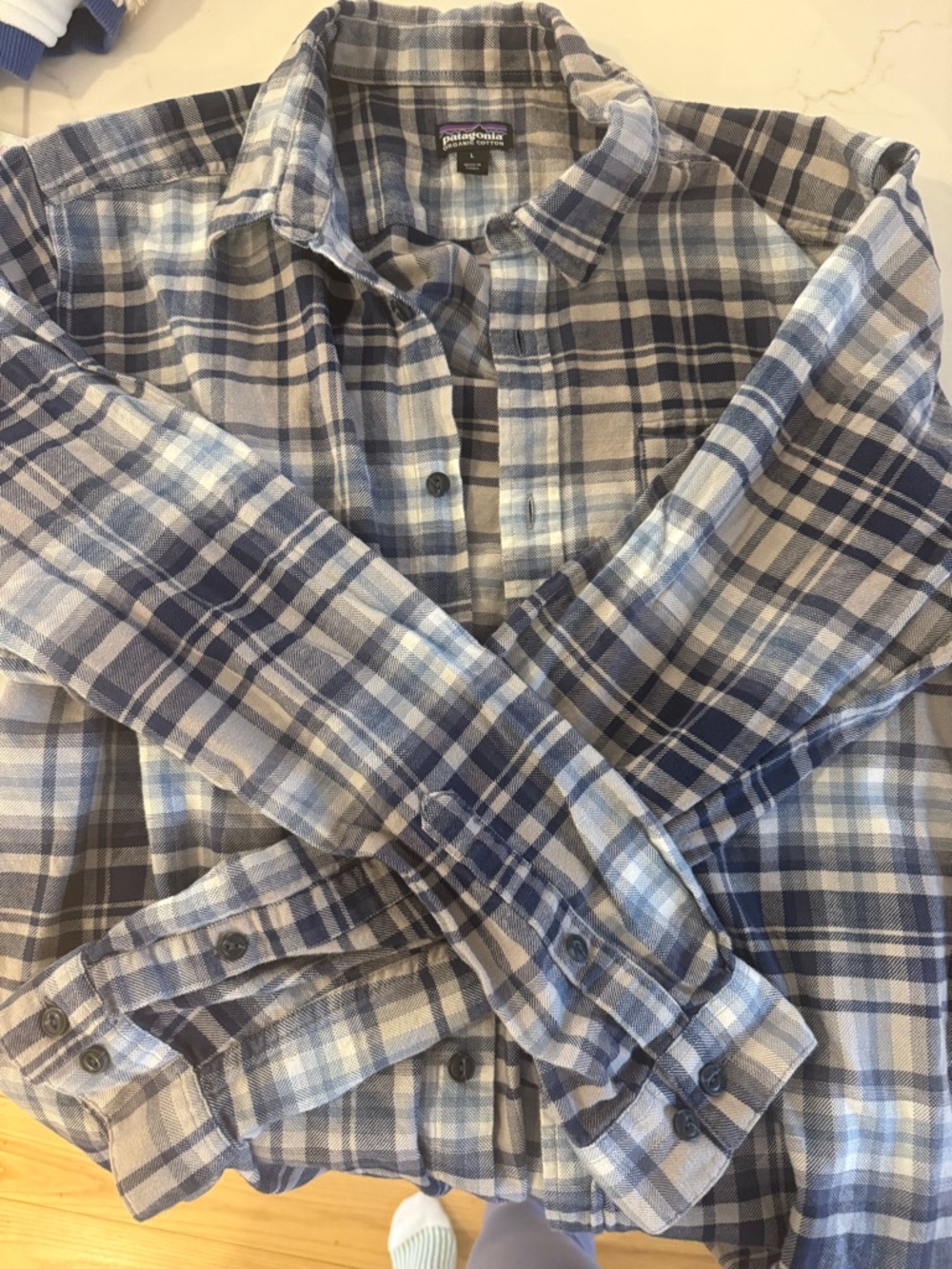 Patagonia Blue and White Plaid Cotton Shirt Men’s Large